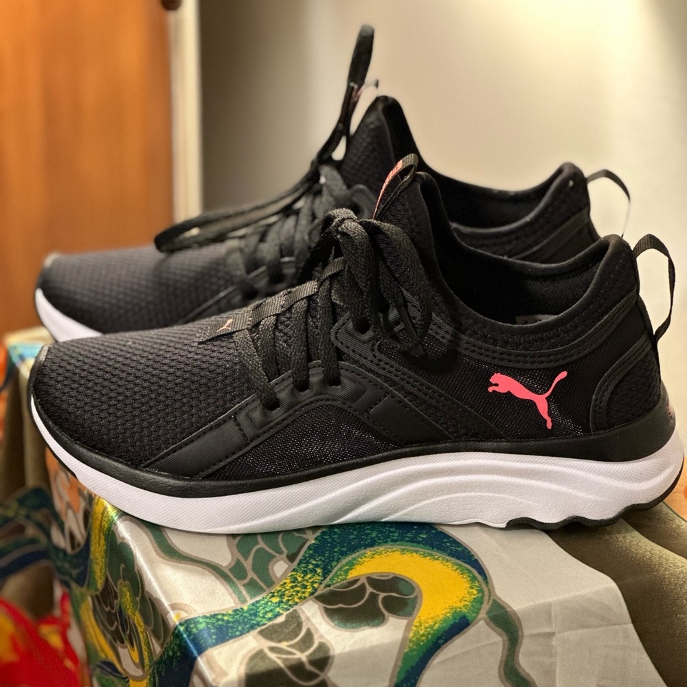 Puma Soft Foam Athletic Shoes